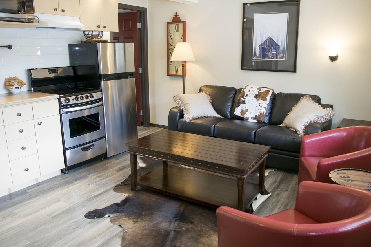 Yamnuska Suites Canmore Extérieur photo