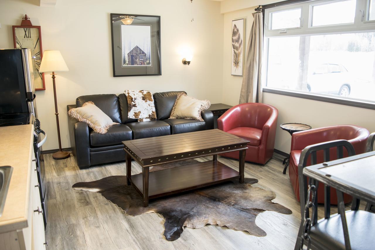 Yamnuska Suites Canmore Extérieur photo
