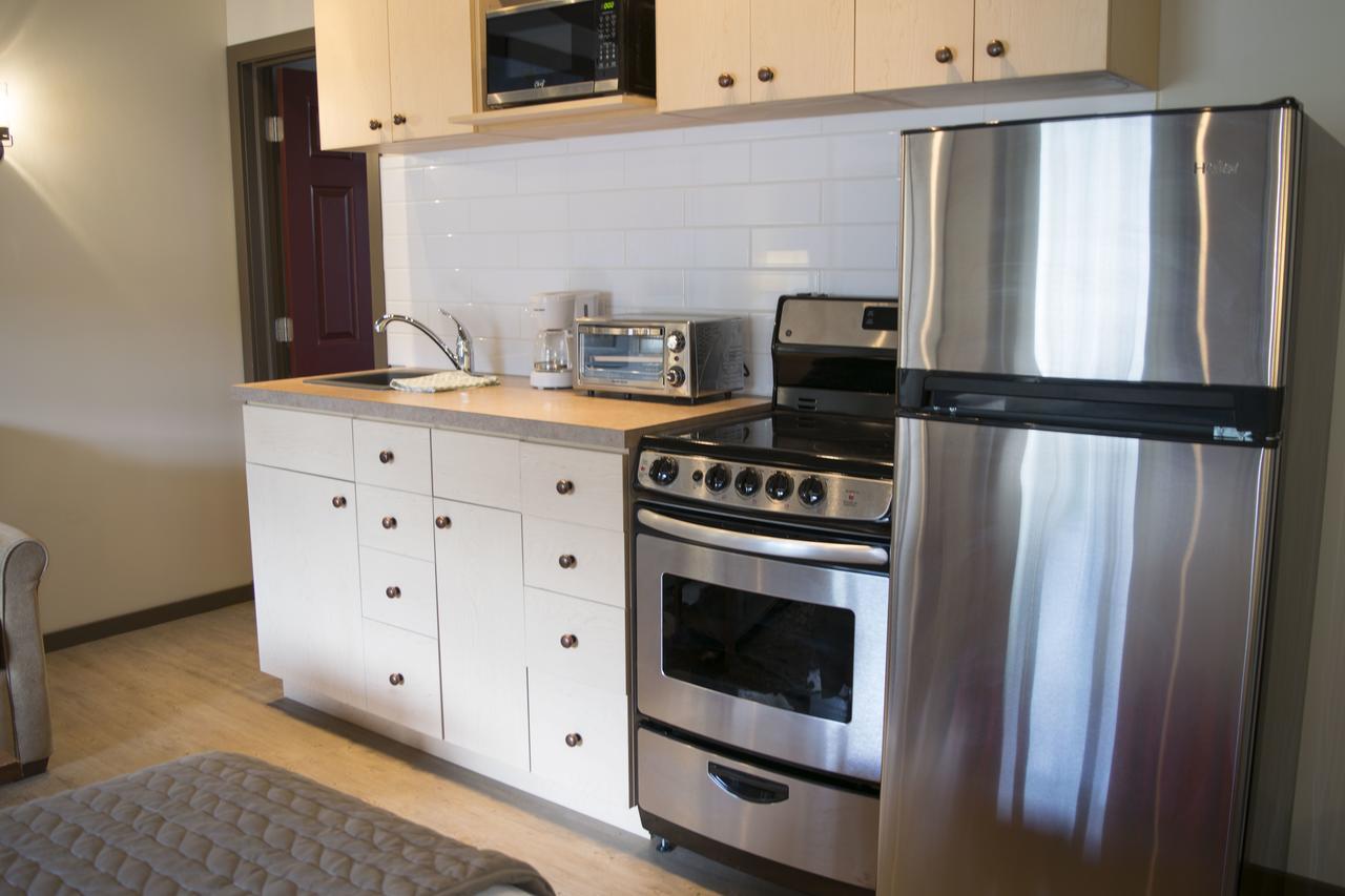 Yamnuska Suites Canmore Extérieur photo